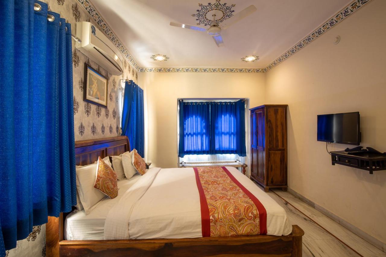 Hotel Royal Pratap Niwas Udaipur Ngoại thất bức ảnh