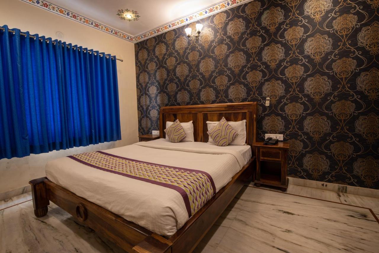 Hotel Royal Pratap Niwas Udaipur Ngoại thất bức ảnh
