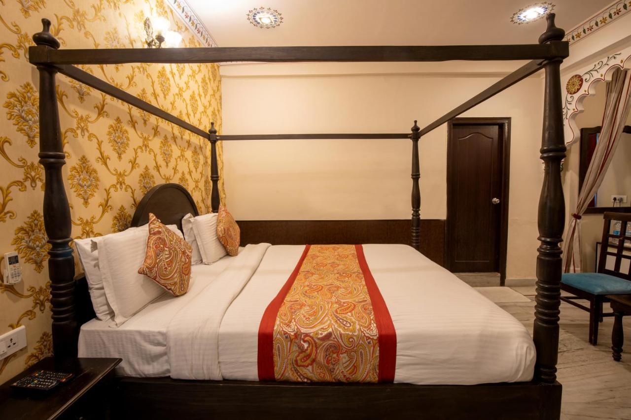 Hotel Royal Pratap Niwas Udaipur Ngoại thất bức ảnh