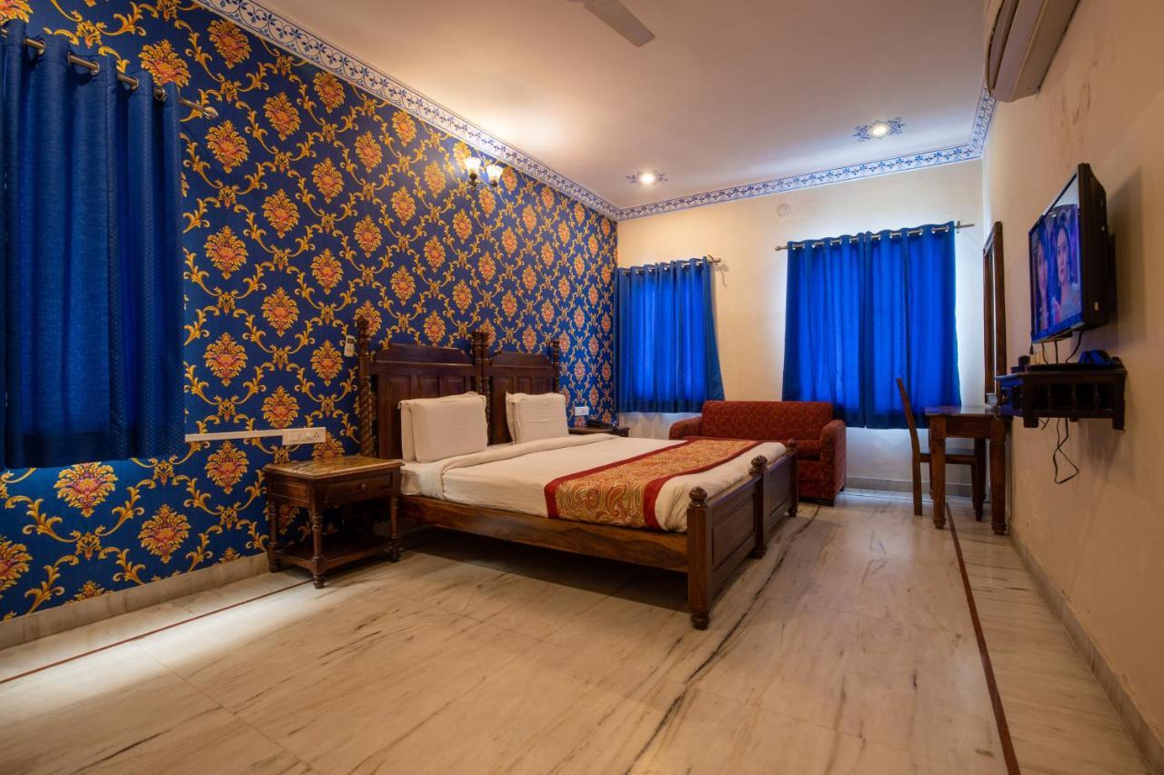 Hotel Royal Pratap Niwas Udaipur Ngoại thất bức ảnh