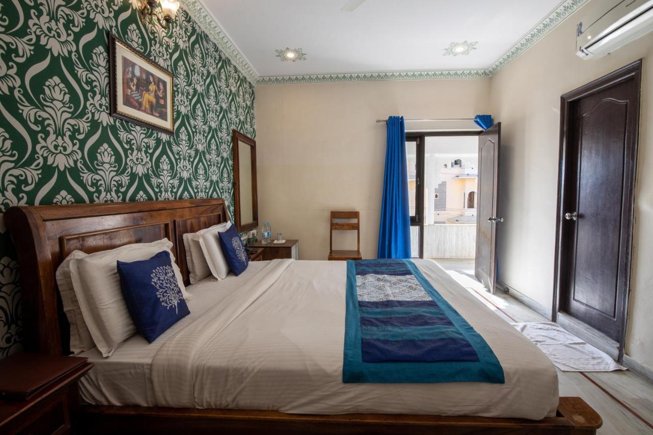 Hotel Royal Pratap Niwas Udaipur Ngoại thất bức ảnh
