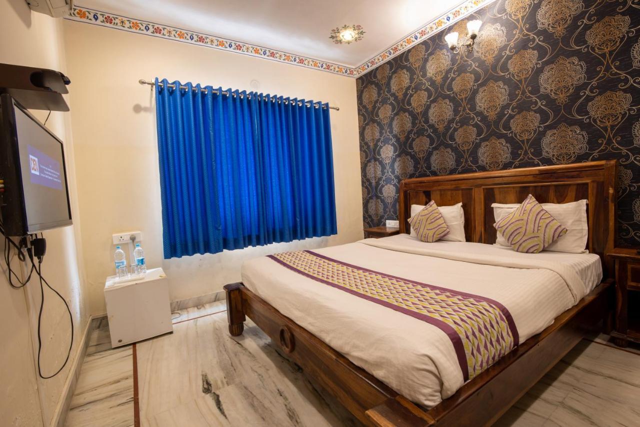 Hotel Royal Pratap Niwas Udaipur Ngoại thất bức ảnh