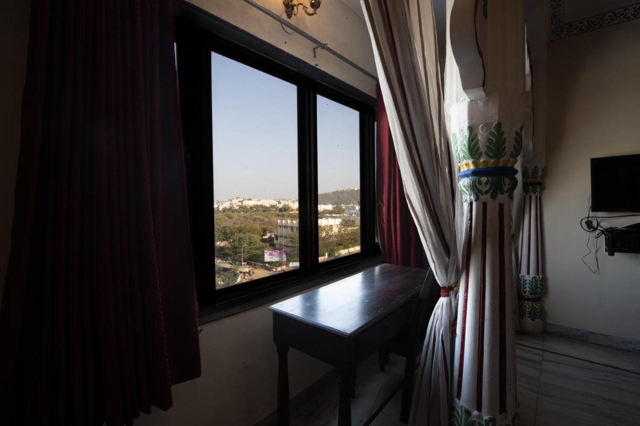 Hotel Royal Pratap Niwas Udaipur Ngoại thất bức ảnh