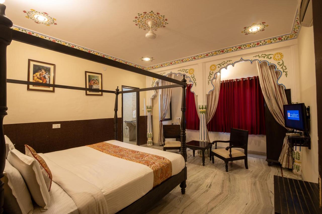 Hotel Royal Pratap Niwas Udaipur Ngoại thất bức ảnh