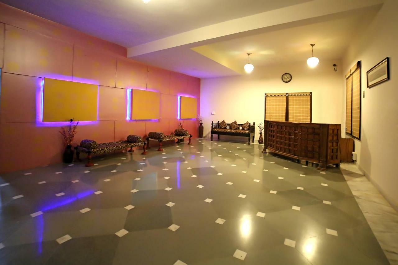 Hotel Royal Pratap Niwas Udaipur Ngoại thất bức ảnh