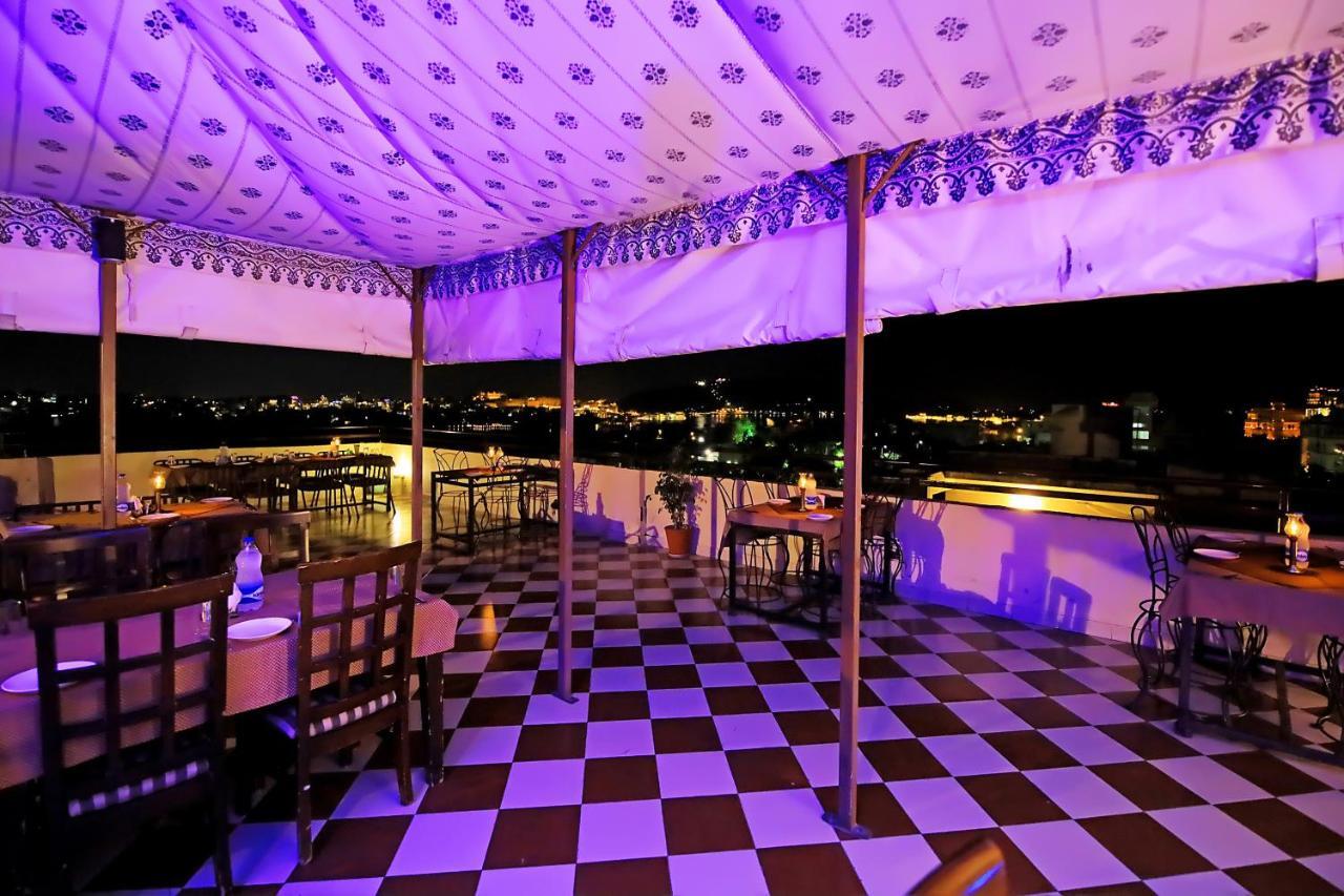 Hotel Royal Pratap Niwas Udaipur Ngoại thất bức ảnh