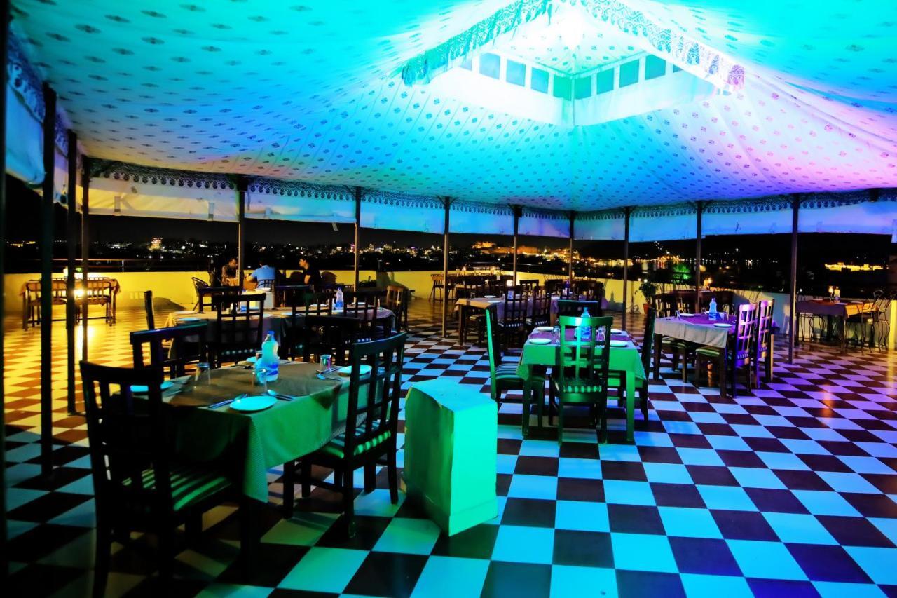 Hotel Royal Pratap Niwas Udaipur Ngoại thất bức ảnh