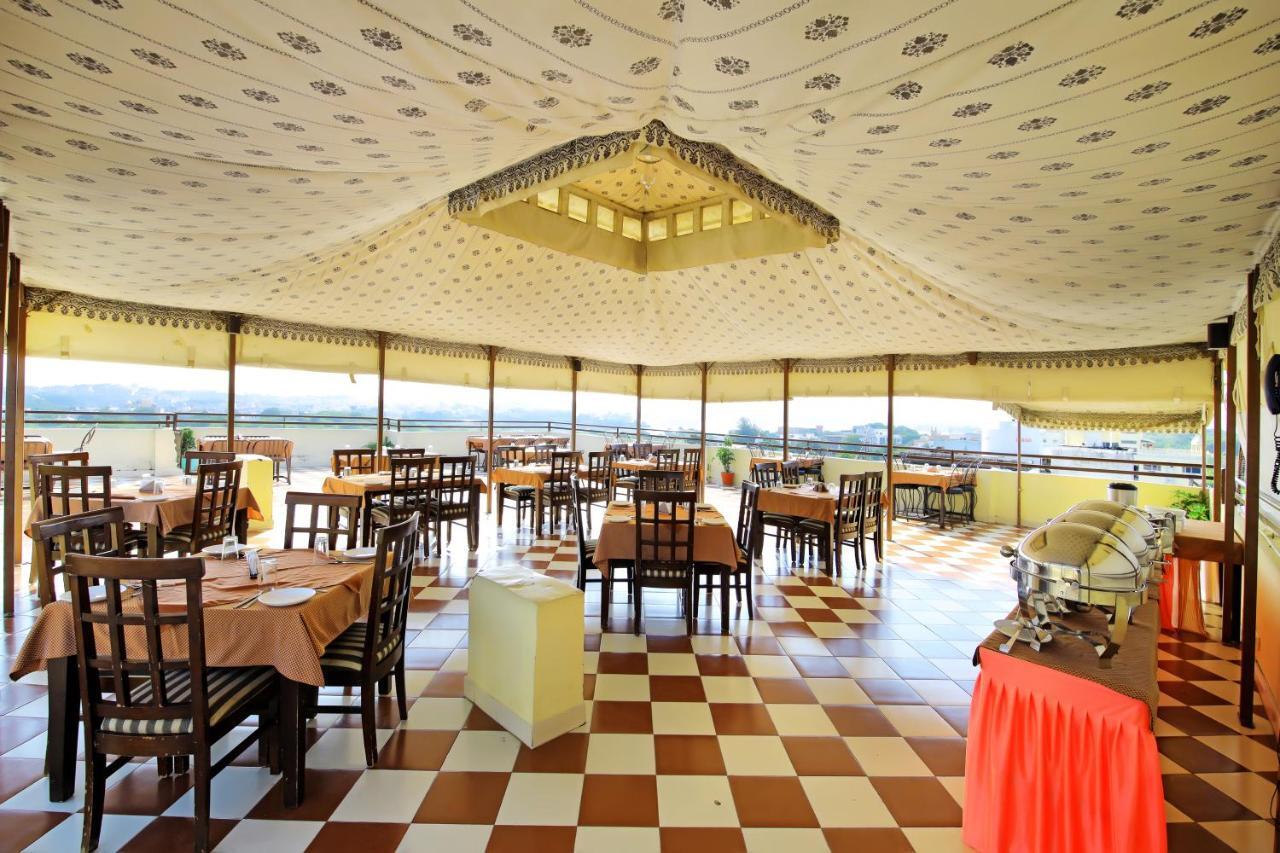 Hotel Royal Pratap Niwas Udaipur Ngoại thất bức ảnh